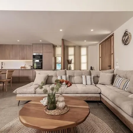 White Stone Luxury * Λαγανάς